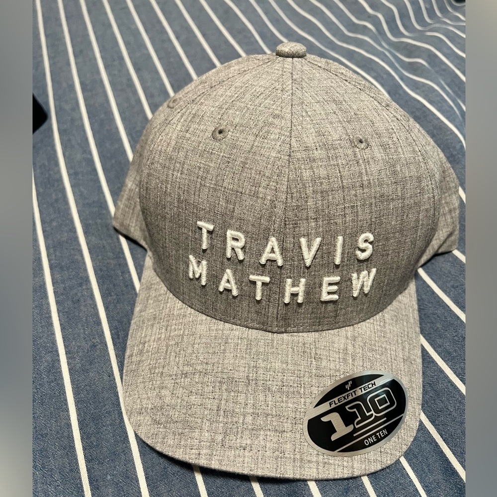 NWT Light Grey Travis Mathew Hat